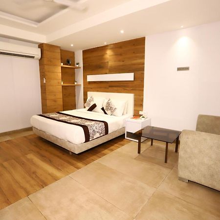 ניו דלהי Hotel Kelvish Free Airport Pickup מראה חיצוני תמונה