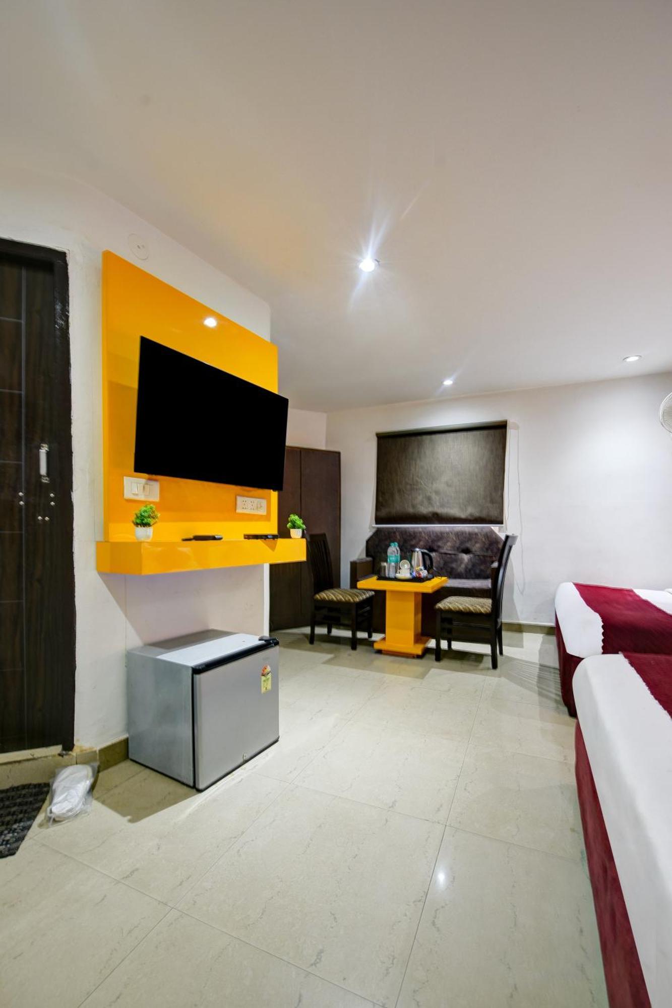 ניו דלהי Hotel Kelvish Free Airport Pickup מראה חיצוני תמונה